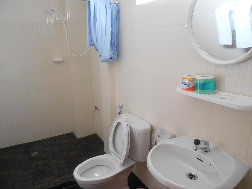 Ban Nongdouang Bayern Guesthouse מראה חיצוני תמונה